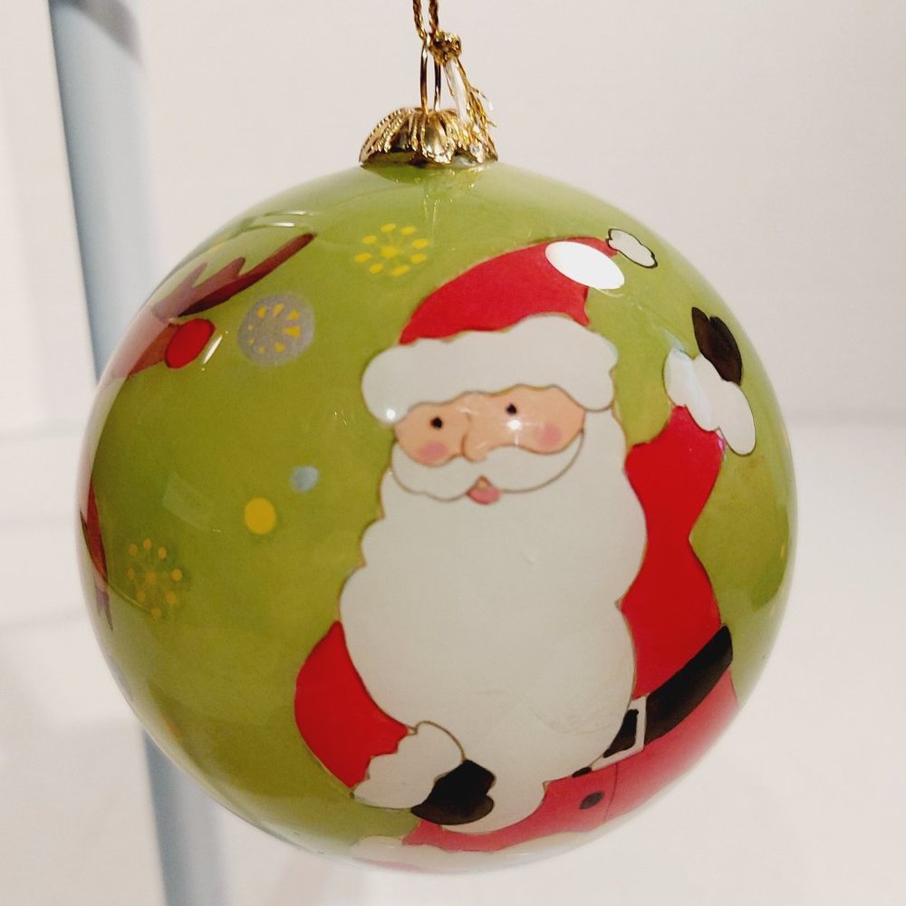 Li Bien Pier 1 "Santa & Reindeer" Reverse Painted Glass Christmas Ornament 2007